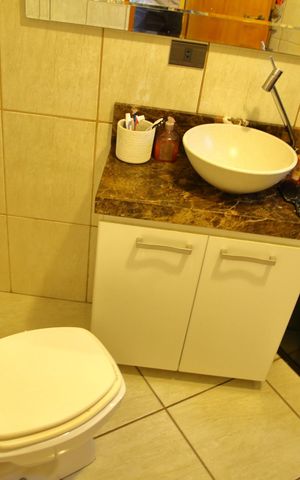 Casa à venda com 270m², 4 quartos e 3 vagasBanheiro Social