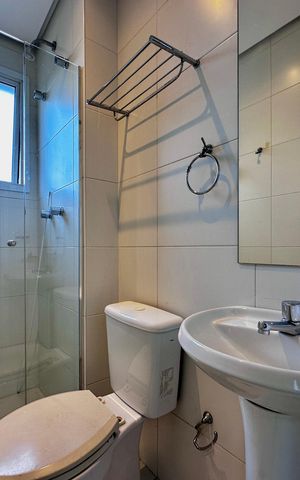 Apartamento à venda com 175m², 4 quartos e 3 vagas Apartamento à venda com 175m², 4 quartos e 3 vagasBanheiro de Serviço