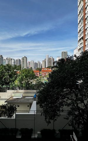 Apartamento à venda com 175m², 4 quartos e 3 vagas Apartamento à venda com 175m², 4 quartos e 3 vagasVista Quarto 3