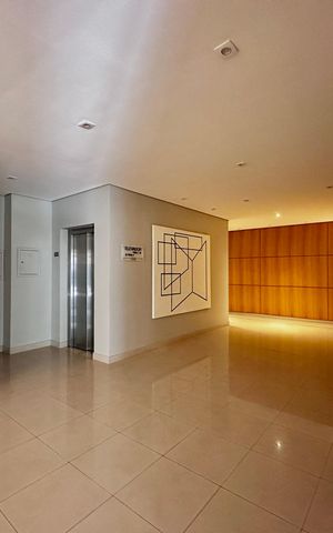 Apartamento à venda com 175m², 4 quartos e 3 vagas Apartamento à venda com 175m², 4 quartos e 3 vagasHall Social Bloco