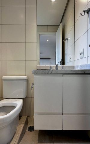 Apartamento à venda com 175m², 4 quartos e 3 vagas Apartamento à venda com 175m², 4 quartos e 3 vagasBanheiro Suíte 2