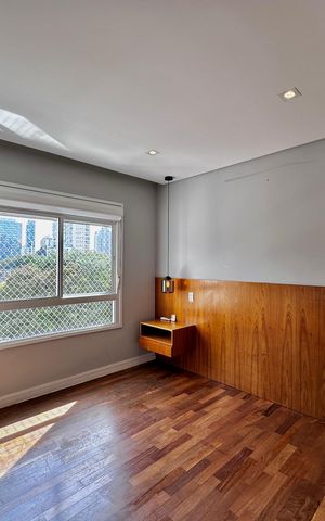 Apartamento à venda com 175m², 4 quartos e 3 vagas Apartamento à venda com 175m², 4 quartos e 3 vagasSuíte 1
