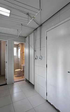 Apartamento à venda com 175m², 4 quartos e 3 vagas Apartamento à venda com 175m², 4 quartos e 3 vagasÁrea de Serviço
