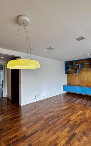 Apartamento à venda com 175m², 4 quartos e 3 vagas Apartamento à venda com 175m², 4 quartos e 3 vagasSala