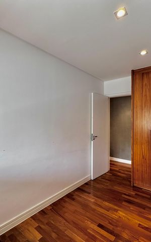 Apartamento à venda com 175m², 4 quartos e 3 vagas Apartamento à venda com 175m², 4 quartos e 3 vagasQuarto 4