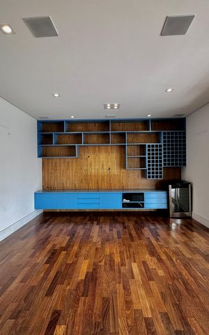 Apartamento à venda com 175m², 4 quartos e 3 vagas Apartamento à venda com 175m², 4 quartos e 3 vagasSala