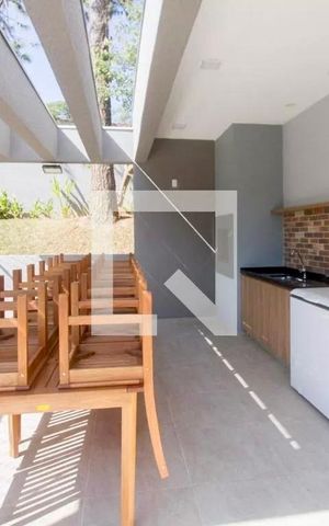 Apartamento à venda com 34m², 2 quartos e sem vaga Apartamento à venda com 34m², 2 quartos e sem vagaChurrasqueira