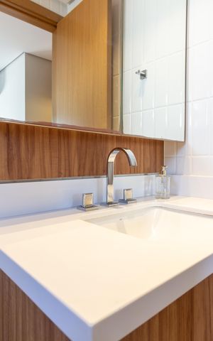 Apartamento à venda com 120m², 3 quartos e 2 vagas Apartamento à venda com 120m², 3 quartos e 2 vagasBanheiro da Suíte 1