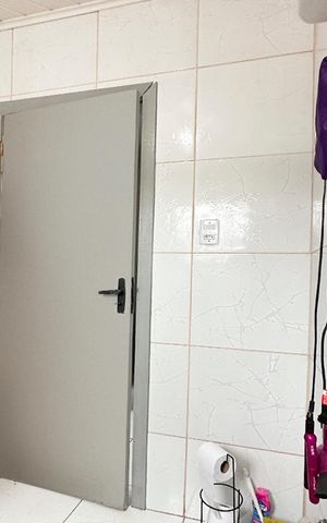 Casa à venda com 78m², 2 quartos e 1 vagaBanheiro