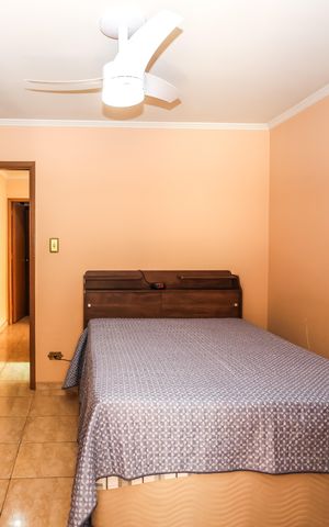 Casa à venda com 90m², 3 quartos e 2 vagas Casa à venda com 90m², 3 quartos e 2 vagasQuarto 1
