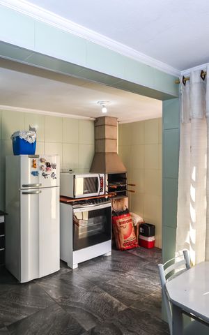 Casa à venda com 90m², 3 quartos e 2 vagas Casa à venda com 90m², 3 quartos e 2 vagasÁrea gourmet
