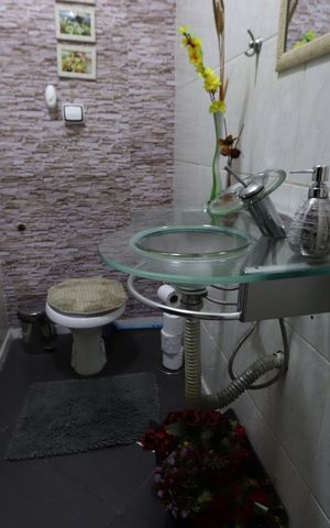 Casa para alugar com 150m², 3 quartos e 2 vagasLavabo
