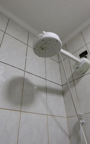 Casa para alugar com 150m², 3 quartos e 2 vagasBanheiro Social