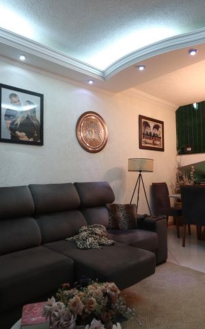 Casa para alugar com 150m², 3 quartos e 2 vagasSala
