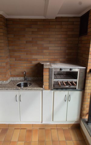 Apartamento à venda com 70m², 2 quartos e 1 vaga Apartamento à venda com 70m², 2 quartos e 1 vagaVaranda