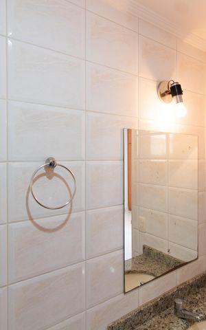 Apartamento à venda com 70m², 2 quartos e 1 vaga Apartamento à venda com 70m², 2 quartos e 1 vagaBanheiro Social