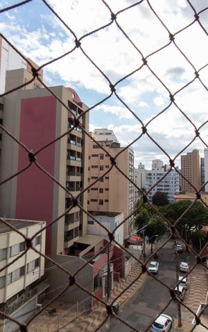 Apartamento à venda com 70m², 2 quartos e 1 vaga Apartamento à venda com 70m², 2 quartos e 1 vagaVista