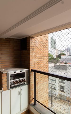 Apartamento à venda com 70m², 2 quartos e 1 vaga Apartamento à venda com 70m², 2 quartos e 1 vagaVaranda
