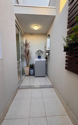 Casa de condomínio à venda com 207m², 3 quartos e 4 vagas Casa de condomínio à venda com 207m², 3 quartos e 4 vagasÁrea de Serviço