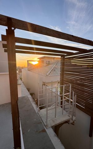 Casa de condomínio à venda com 207m², 3 quartos e 4 vagas Casa de condomínio à venda com 207m², 3 quartos e 4 vagasSolário