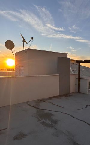 Casa de condomínio à venda com 207m², 3 quartos e 4 vagas Casa de condomínio à venda com 207m², 3 quartos e 4 vagasSolário