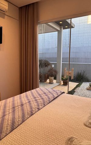 Casa de condomínio à venda com 207m², 3 quartos e 4 vagas Casa de condomínio à venda com 207m², 3 quartos e 4 vagasSuíte 3