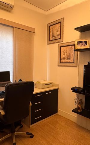 Casa de condomínio à venda com 207m², 3 quartos e 4 vagas Casa de condomínio à venda com 207m², 3 quartos e 4 vagasSuíte 1