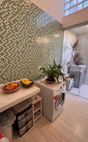 Casa de condomínio à venda com 207m², 3 quartos e 4 vagas Casa de condomínio à venda com 207m², 3 quartos e 4 vagasÁrea de Serviço