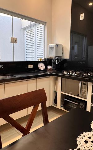 Casa de condomínio à venda com 207m², 3 quartos e 4 vagas Casa de condomínio à venda com 207m², 3 quartos e 4 vagasCozinha