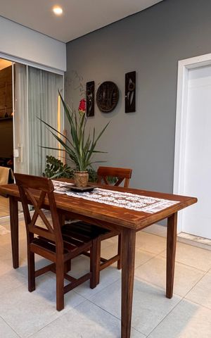 Casa de condomínio à venda com 207m², 3 quartos e 4 vagas Casa de condomínio à venda com 207m², 3 quartos e 4 vagasQuintal