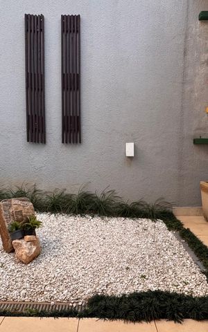 Casa de condomínio à venda com 207m², 3 quartos e 4 vagas Casa de condomínio à venda com 207m², 3 quartos e 4 vagasQuintal