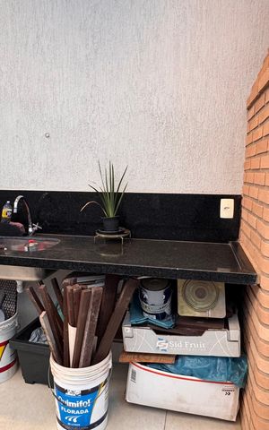 Casa de condomínio à venda com 207m², 3 quartos e 4 vagas Casa de condomínio à venda com 207m², 3 quartos e 4 vagasChurrasqueira
