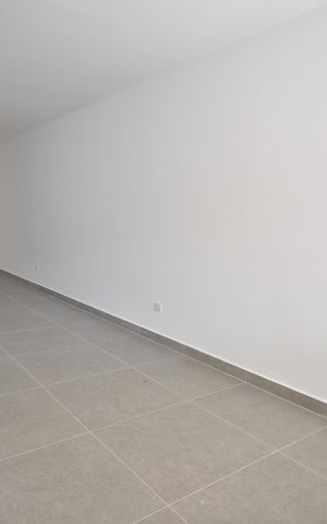 Casa à venda com 115m², 3 quartos e 2 vagasSala