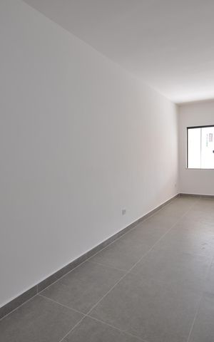 Casa à venda com 115m², 3 quartos e 2 vagasSala