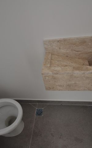 Casa à venda com 115m², 3 quartos e 2 vagasLavabo