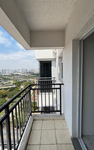 Apartamento à venda com 54m², 2 quartos e 1 vaga Apartamento à venda com 54m², 2 quartos e 1 vagaVaranda