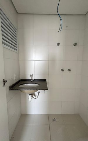 Apartamento à venda com 54m², 2 quartos e 1 vaga Apartamento à venda com 54m², 2 quartos e 1 vagaBanheiro da Suíte