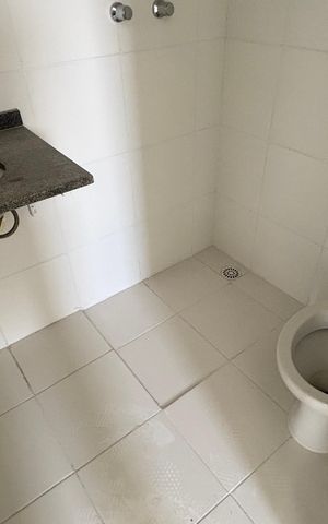 Apartamento à venda com 54m², 2 quartos e 1 vaga Apartamento à venda com 54m², 2 quartos e 1 vagaBanheiro