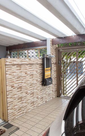 Casa à venda com 135m², 2 quartos e 2 vagasGaragem