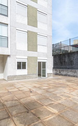 Apartamento para alugar com 165m², 2 quartos e 2 vagas Apartamento para alugar com 165m², 2 quartos e 2 vagasVaranda
