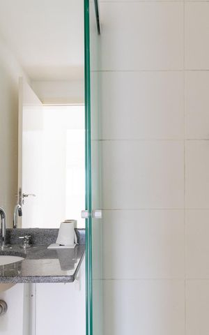 Apartamento para alugar com 165m², 2 quartos e 2 vagas Apartamento para alugar com 165m², 2 quartos e 2 vagasBanheiro Social