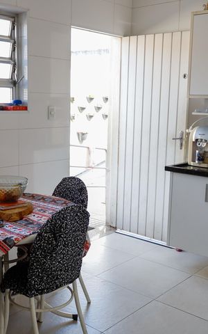 Casa à venda com 251m², 2 quartos e 2 vagasCozinha