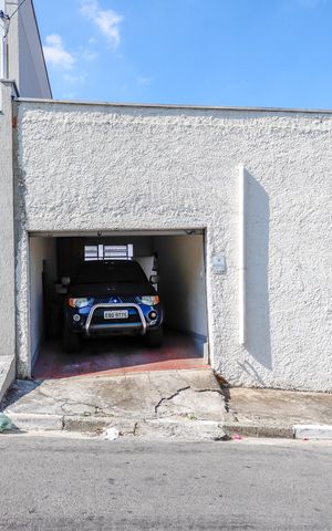Casa à venda com 251m², 2 quartos e 2 vagasGaragem