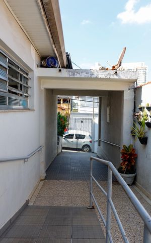 Casa à venda com 251m², 2 quartos e 2 vagasCorredor