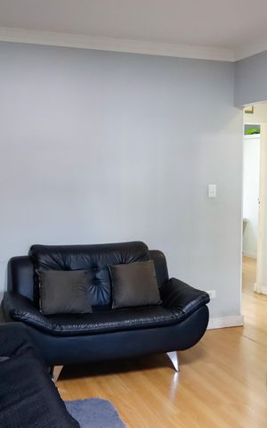 Casa à venda com 251m², 2 quartos e 2 vagasSala