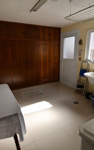 Casa à venda com 340m², 4 quartos e 2 vagasÁrea de Serviço