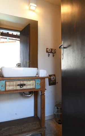 Casa à venda com 340m², 4 quartos e 2 vagasBanheiro de serviço