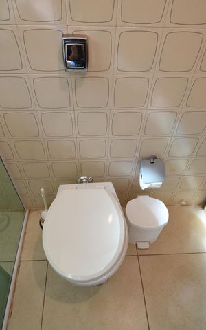 Casa à venda com 340m², 4 quartos e 2 vagasBanheiro 2