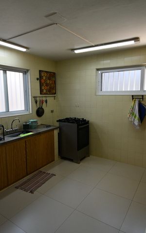 Casa à venda com 340m², 4 quartos e 2 vagasCozinha