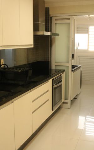 Apartamento à venda com 255m², 4 quartos e 4 vagasSala/Cozinha